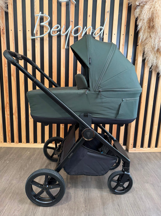 PRE LOVED Venicci Claro 2-in-1 Travel System - Forest