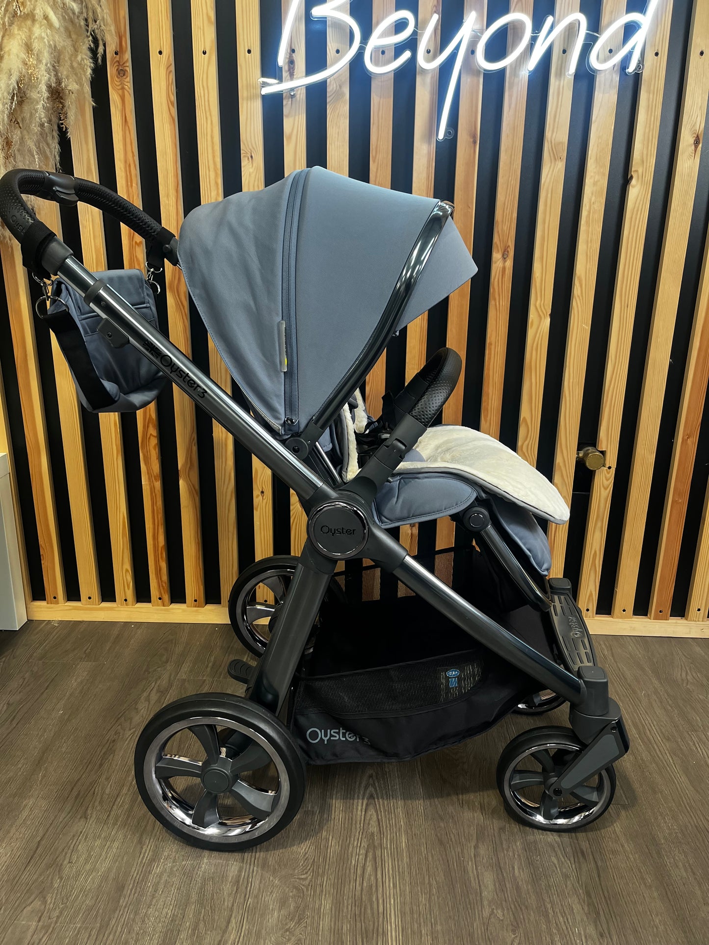 PRE LOVED Babystyle Oyster3 Travel System - Dream Blue