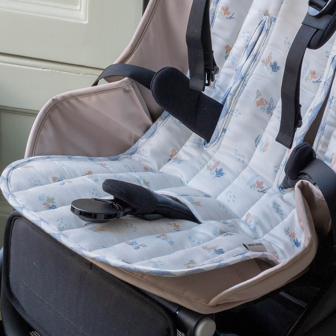 Avery Row Pram Liner - Coastline/Waves