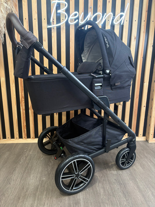 PRE LOVED Nuna Mixx Travel System - Caviar