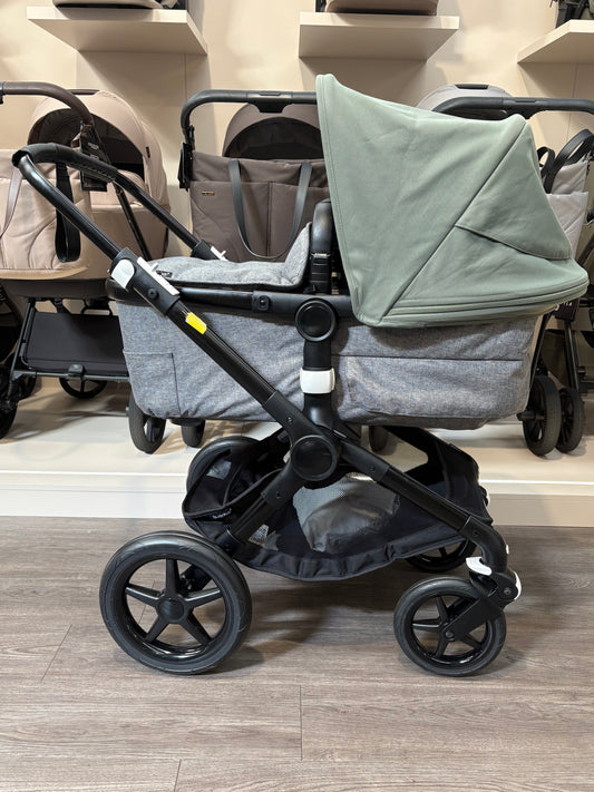 PRE LOVED Bugaboo Fox3 2-in-1 Travel System - Grey Melange/Forest Green