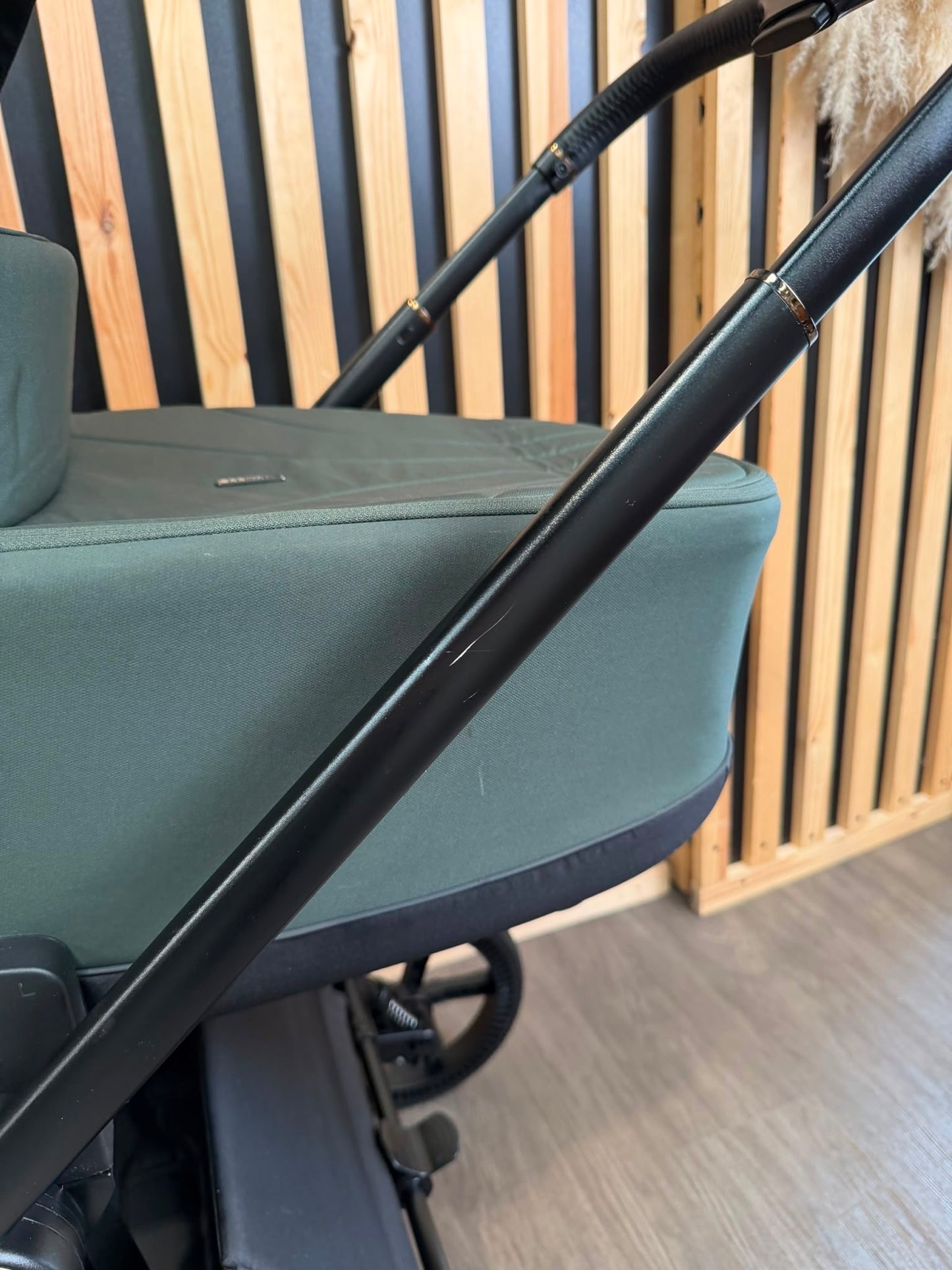 PRE LOVED Venicci Claro 2-in-1 Travel System - Forest