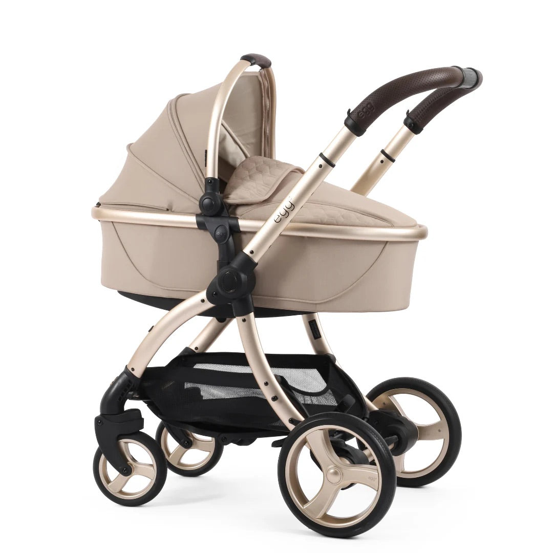 egg3 Maxi-Cosi Cabriofix Bundle - Feather