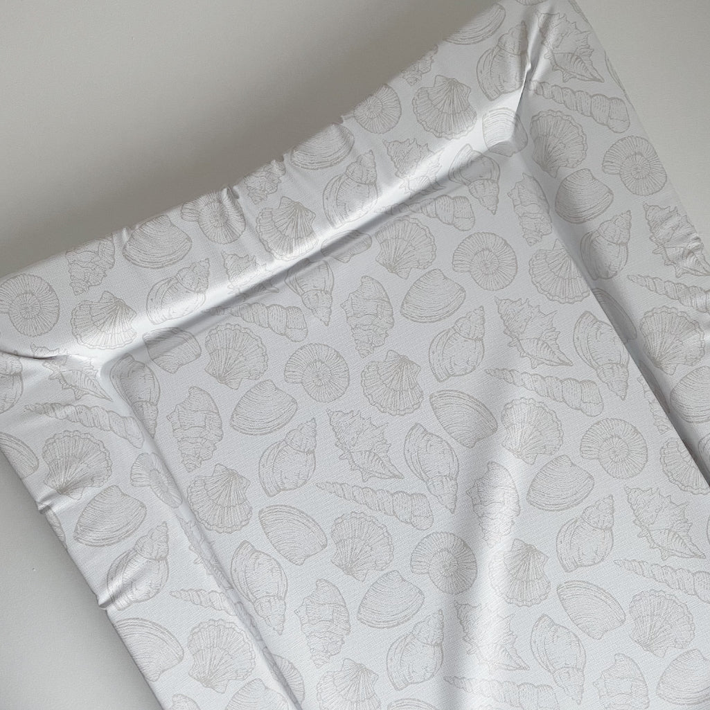 Bobbin & Bumble Standard Changing Mat – Seashell Print
