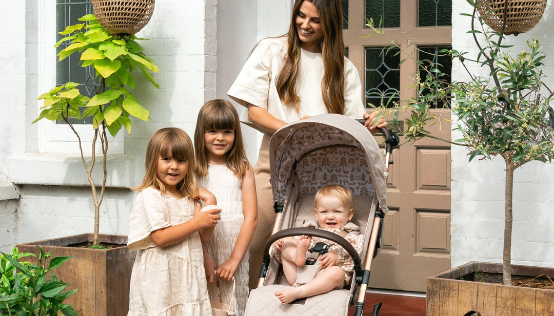 Travel System Accessories That Make Life Easier (Rain Covers, Adapters, Footmuffs etc.)