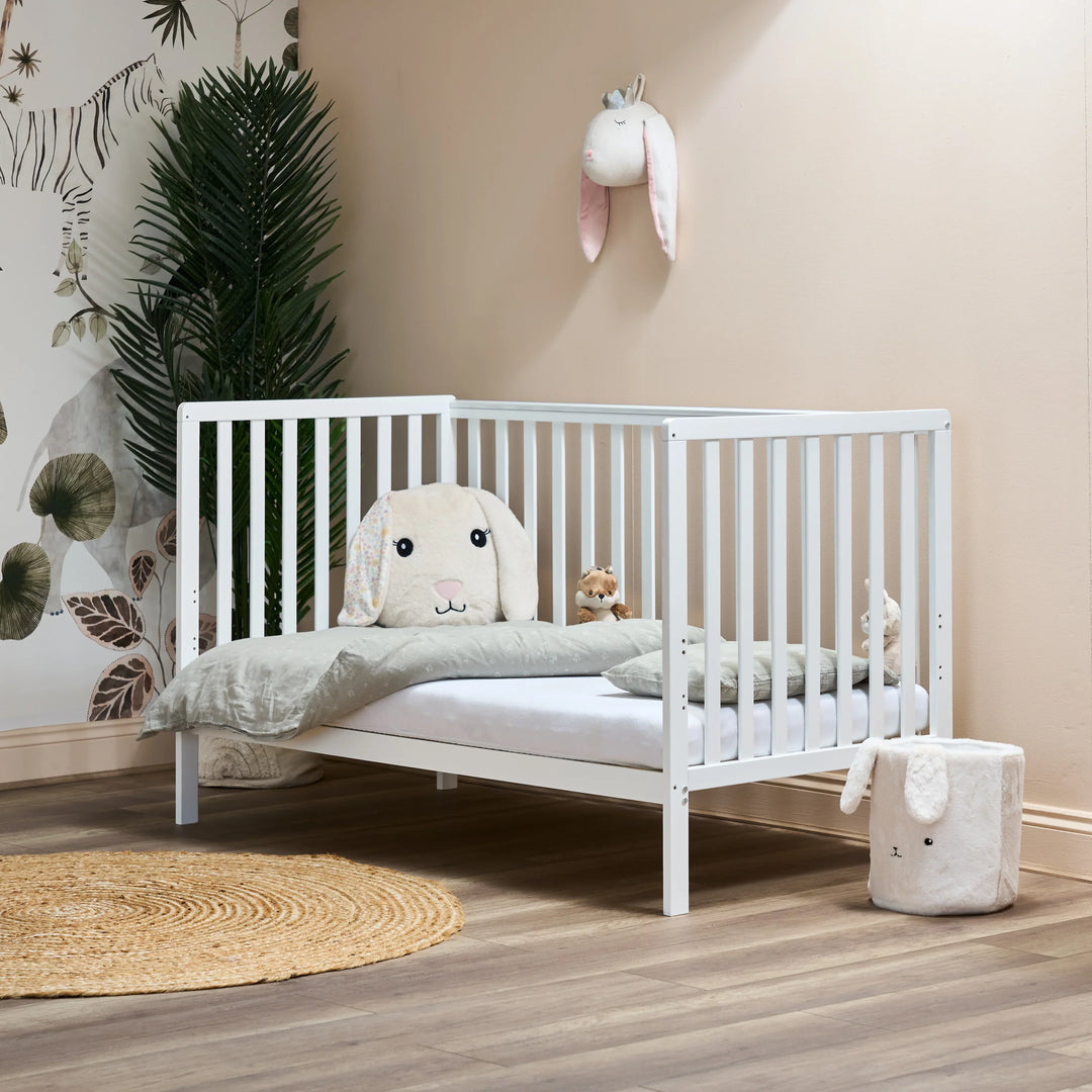 Cot vs Moses Basket vs Cradle: What You Should Pick First