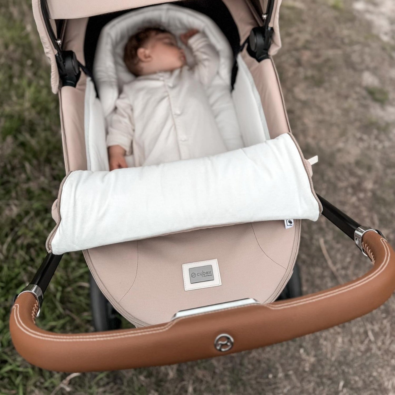 raincover on stroller