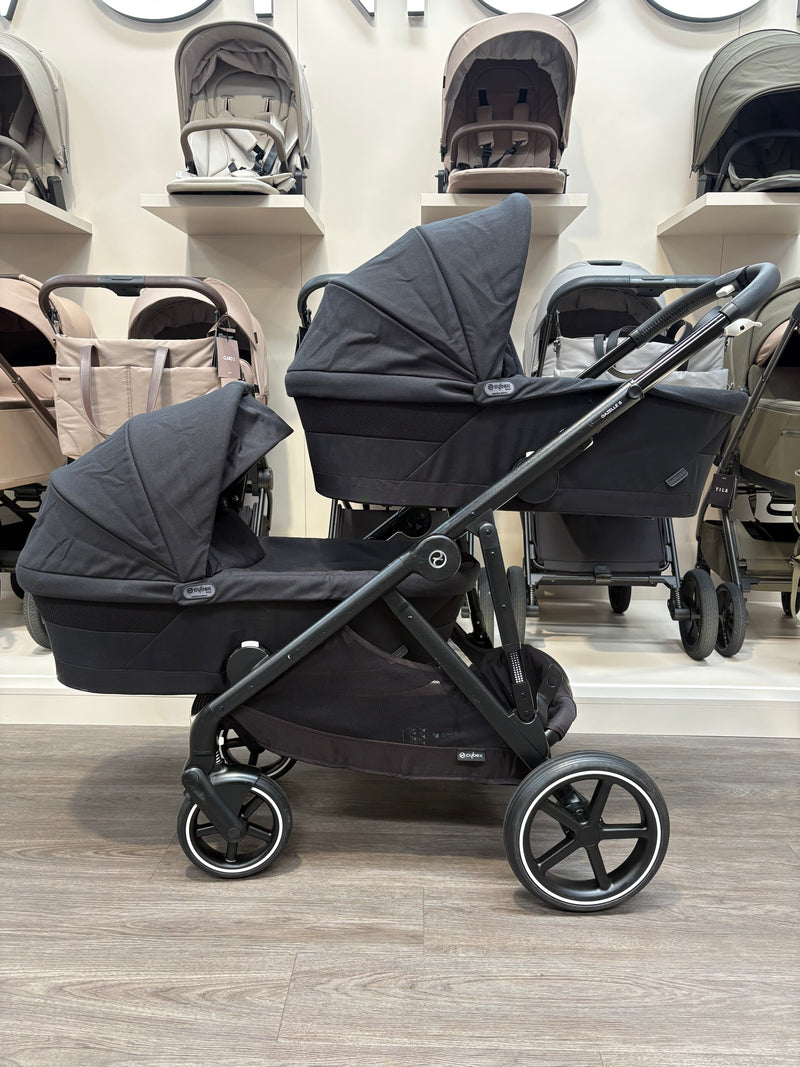 PRE LOVED Cybex Gazelle S Twin Bundle - Moon Black
