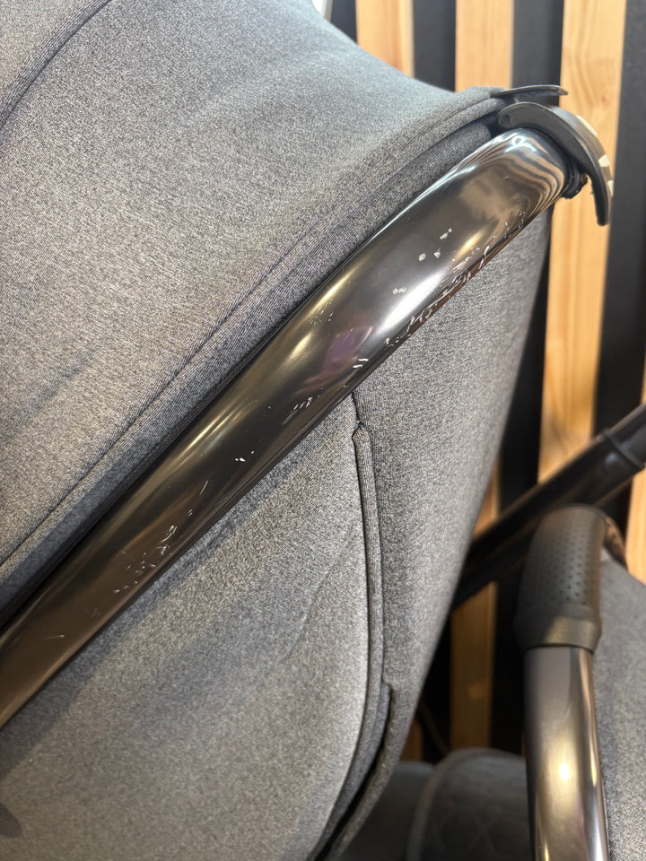 PRE LOVED egg2 Double Travel System - Quartz