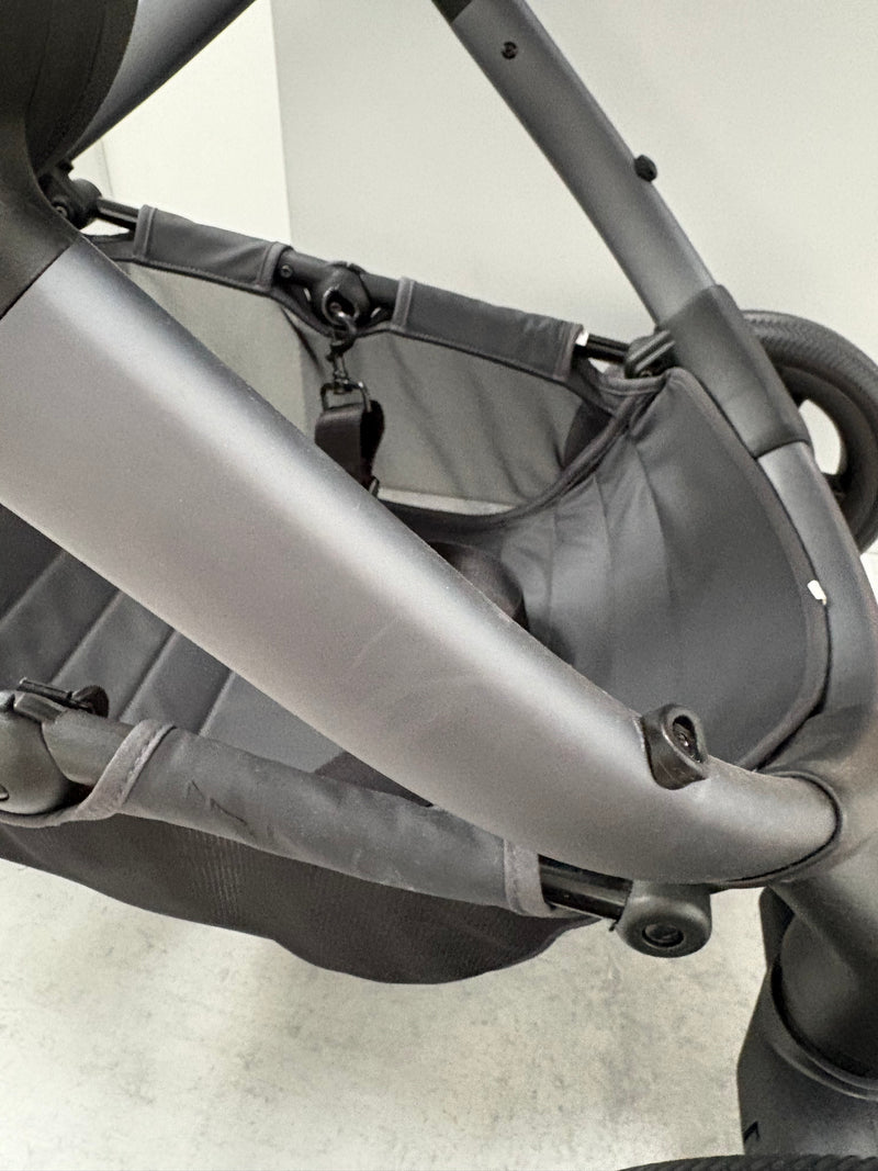 EX DISPLAY iCandy Peach 7 All-Terrain Pram & Pushchair Combo + Footmuff - Storm Grey