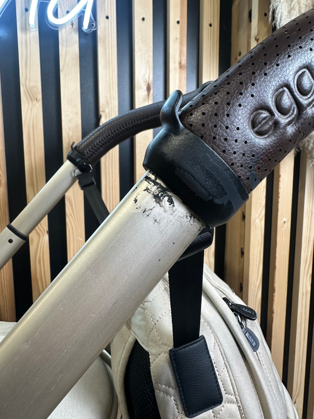 PRE LOVED egg2 Travel System - Feather