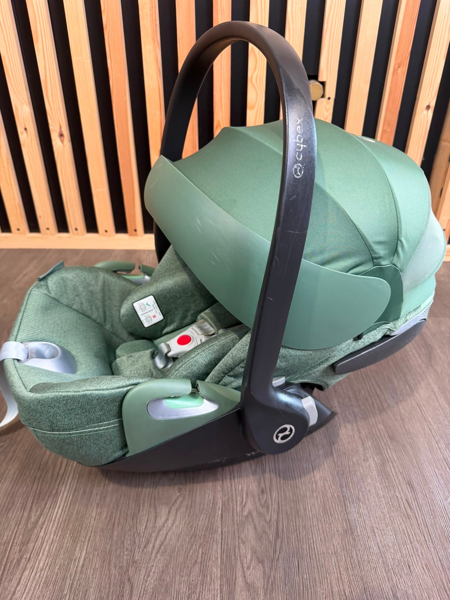 PRE LOVED Silver Cross Wave Travel System - Cedar