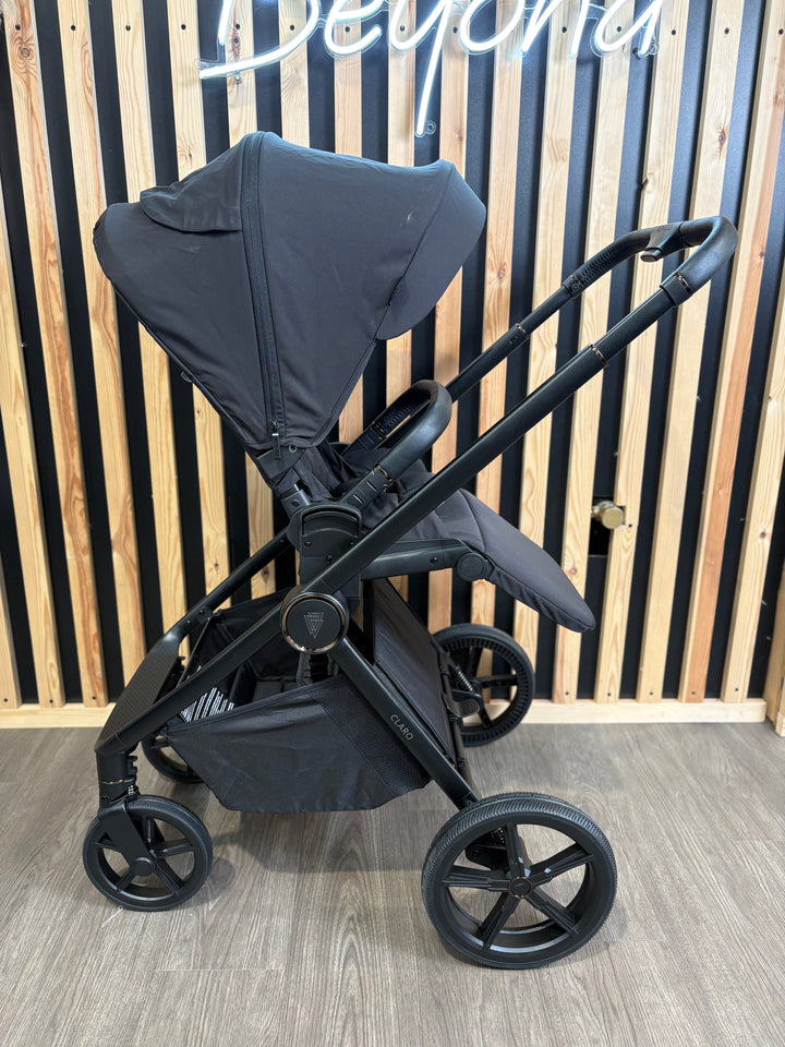 EX DISPLAY Venicci Claro Pram + Pushchair - Noir