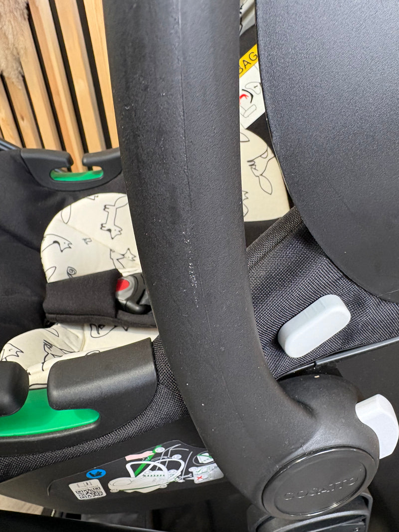 PRE LOVED Cosatto Giggle 4 Parent-and-World Facing Pushchair + Car Seat - Foxed
