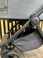 PRE LOVED Venicci Tinum Upline 2in1 Travel System - Classic Grey