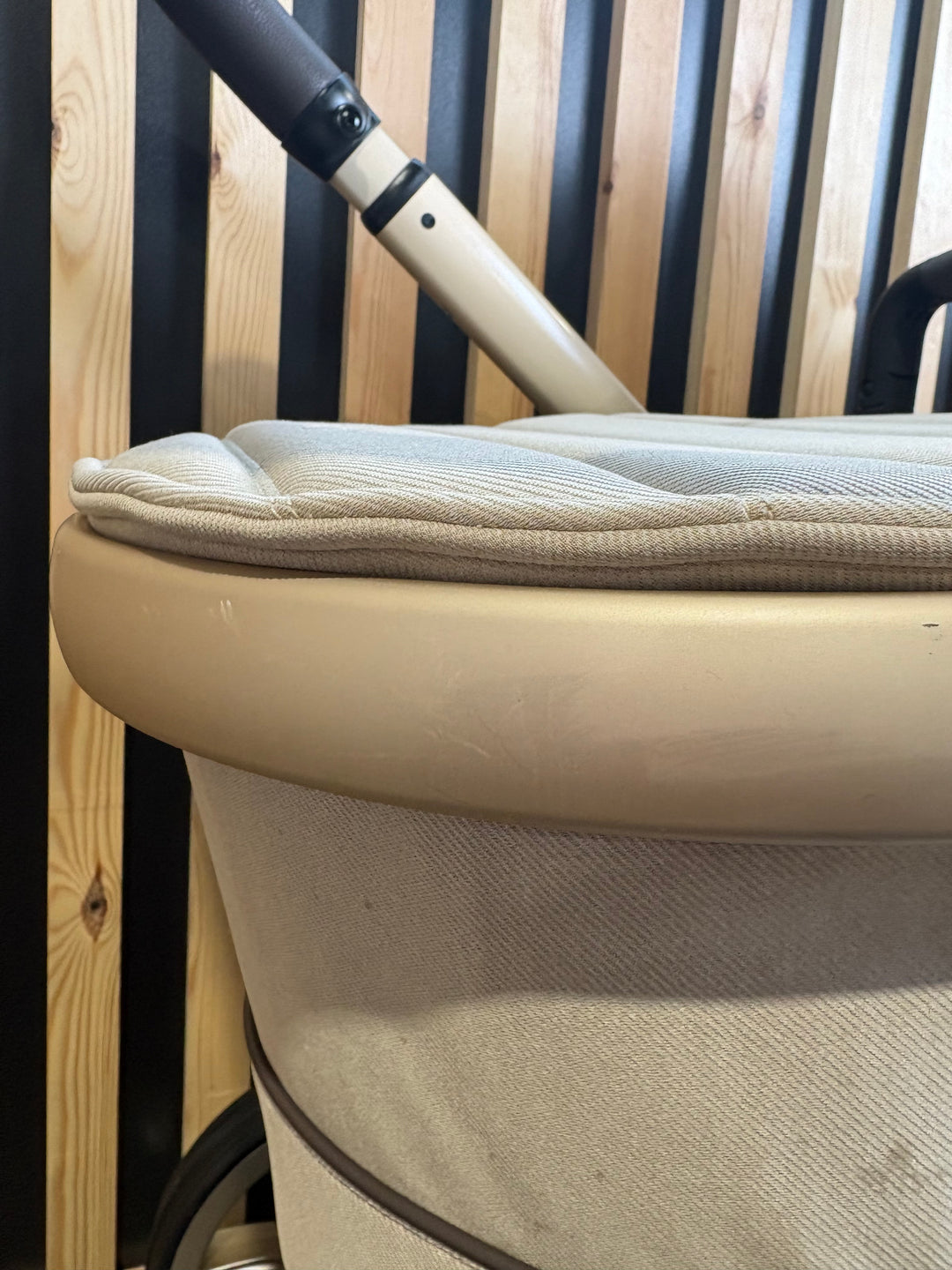 PRE LOVED iCandy Peach 7 w/ Cocoon Car Seat Travel System - Biscotti