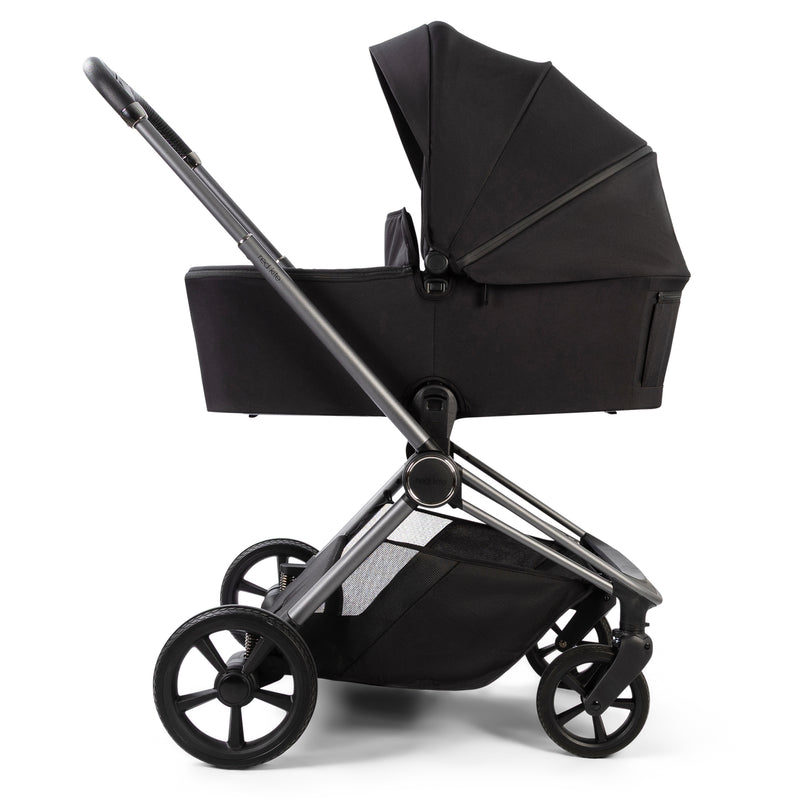 Redkite Push Me Cruise Complete Essentials Baby Bundle Inc Spin Base - Liquorice