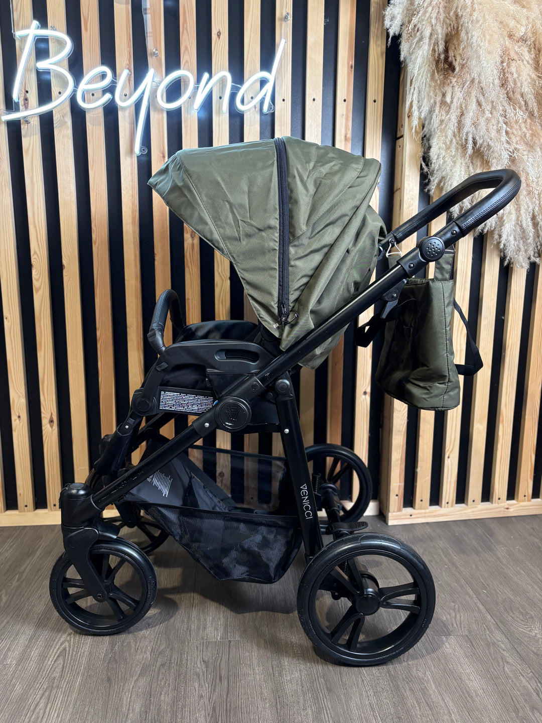 EX DISPLAY Venicci Genesis Pram + Pushchair - Olive