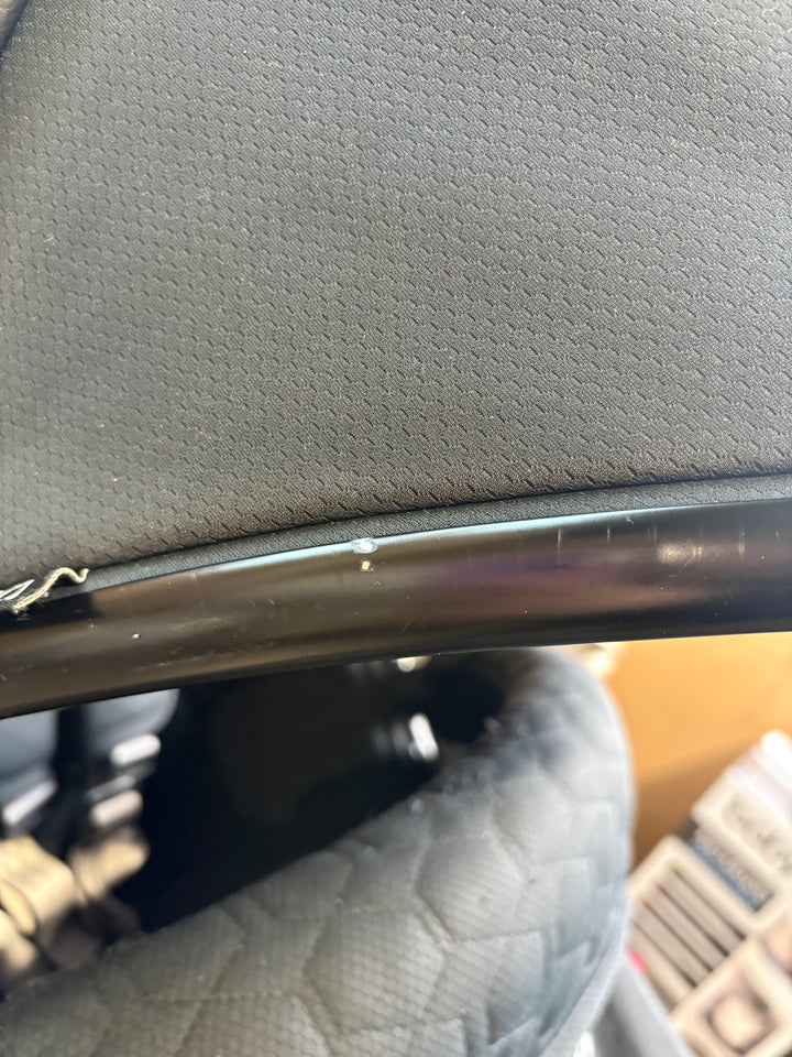 PRE LOVED egg2 Travel System - Just Black