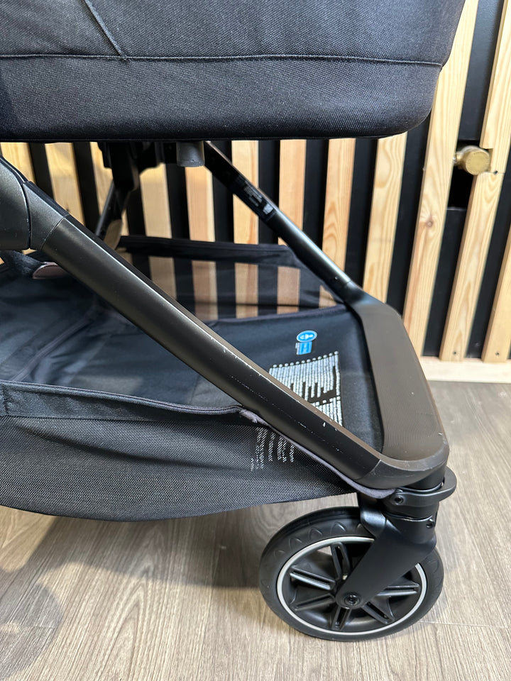 PRE LOVED Nuna Triv LX Pushchair, LYTL Carrycot + Accessories - Caviar
