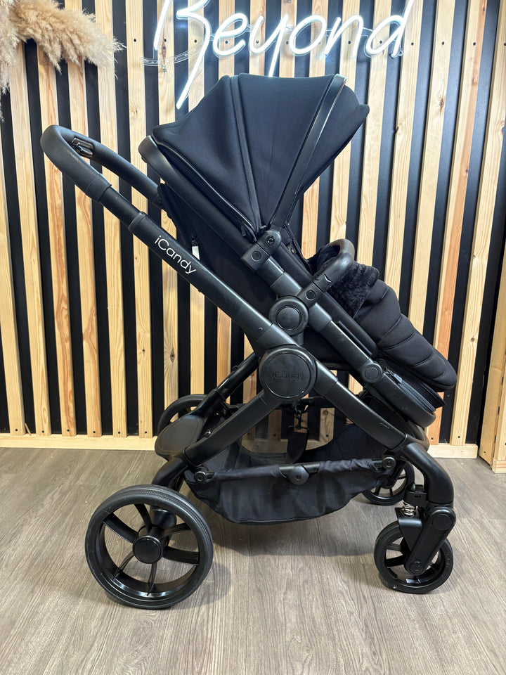EX DISPLAY iCandy Peach 7 Travel System - Jet Black