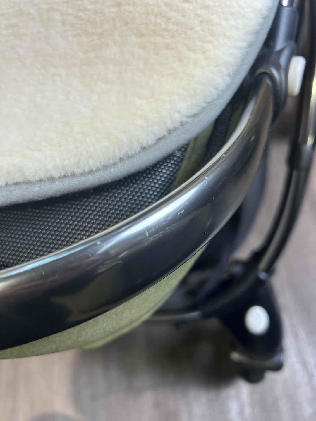 PRE LOVED egg2 Travel System - Olive