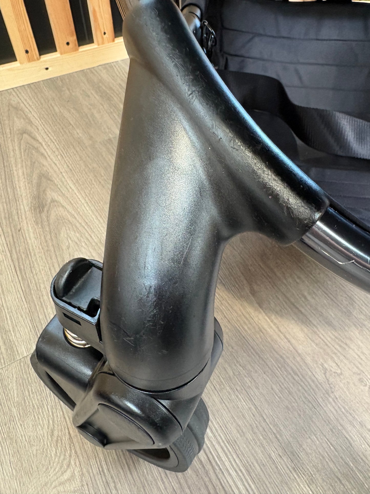 PRE LOVED iCandy Peach 7 Travel System - Phantom/Truffle