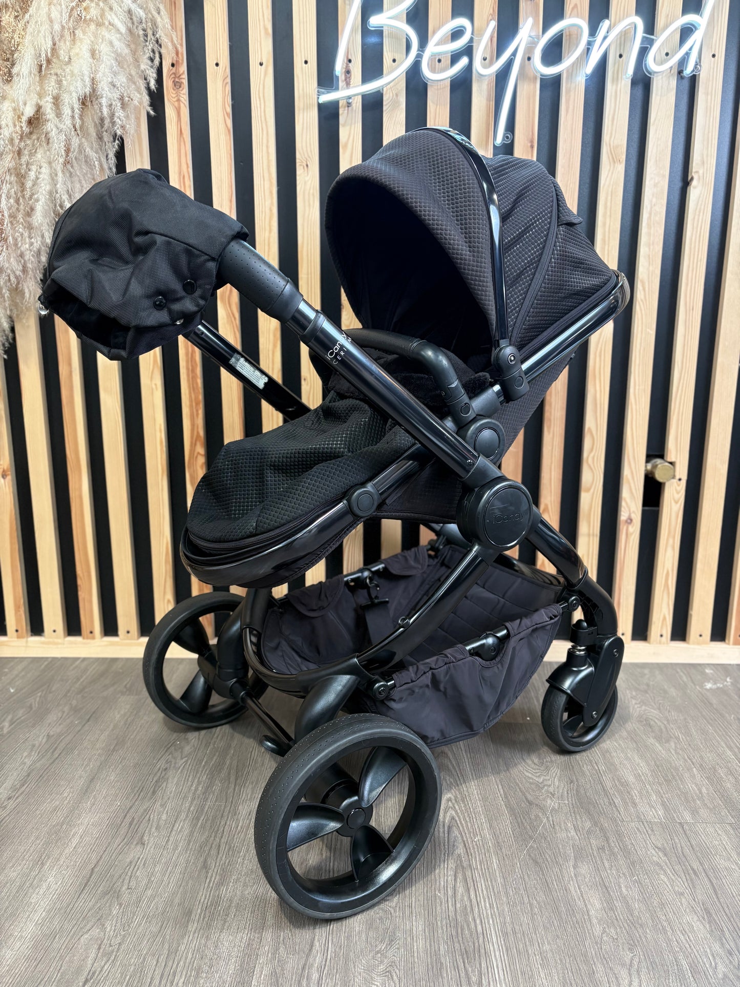 PRE LOVED iCandy Peach 6 Travel System - Cerium