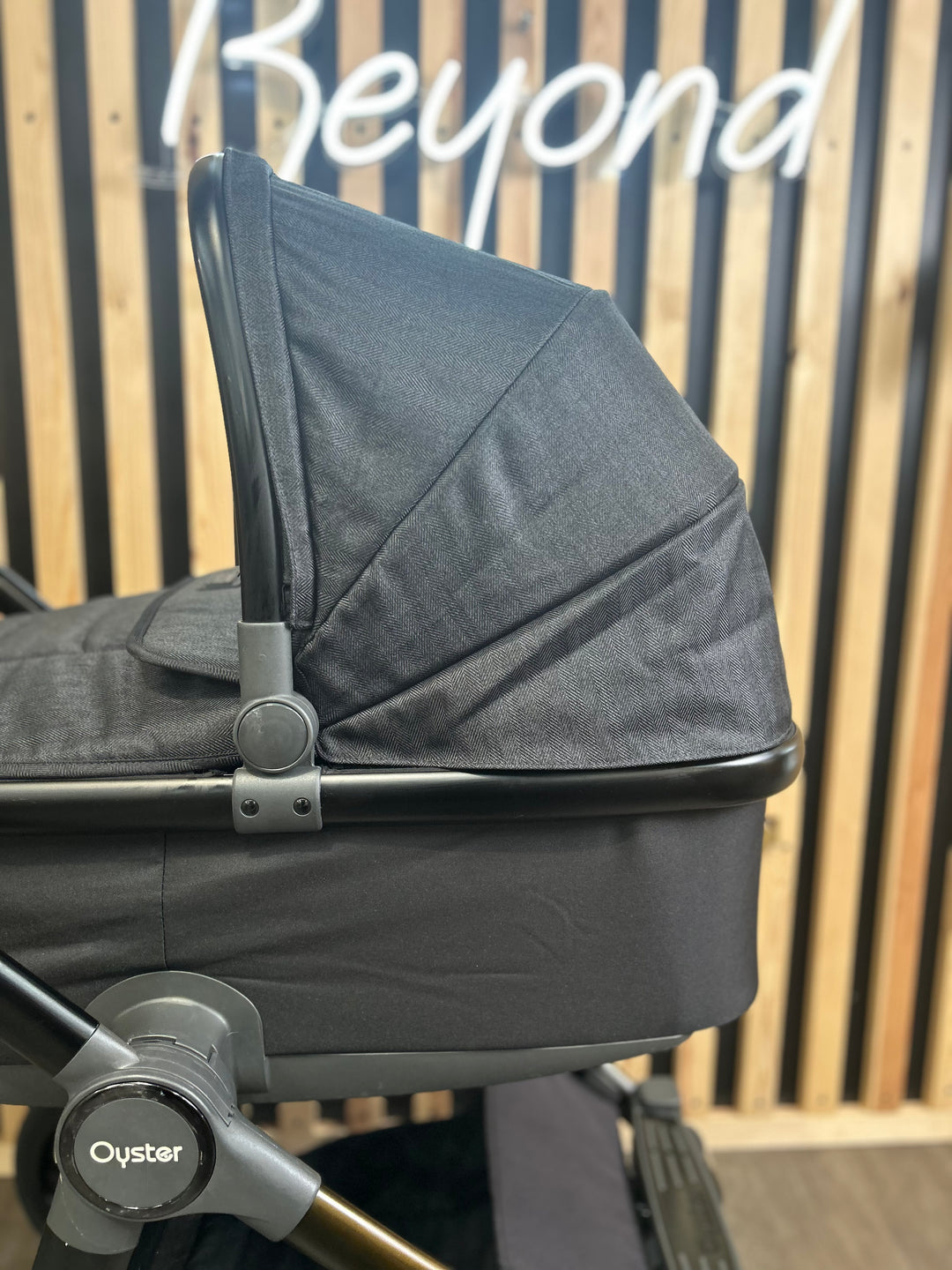 PRE LOVED Babystyle Oyster3 Travel System - Pepper