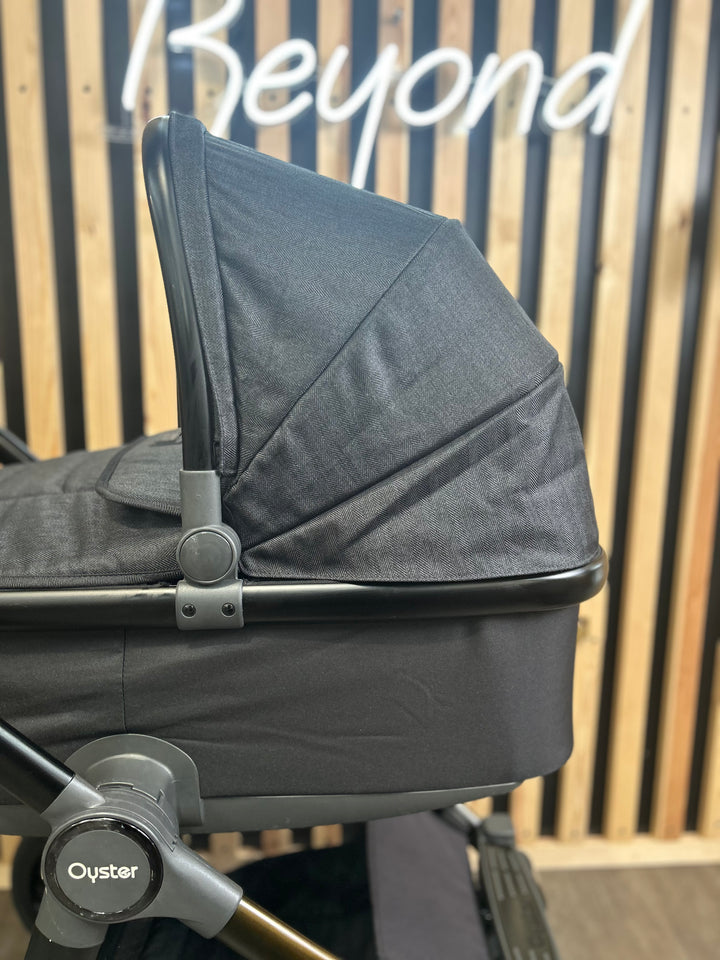PRE LOVED Babystyle Oyster3 Travel System - Pepper