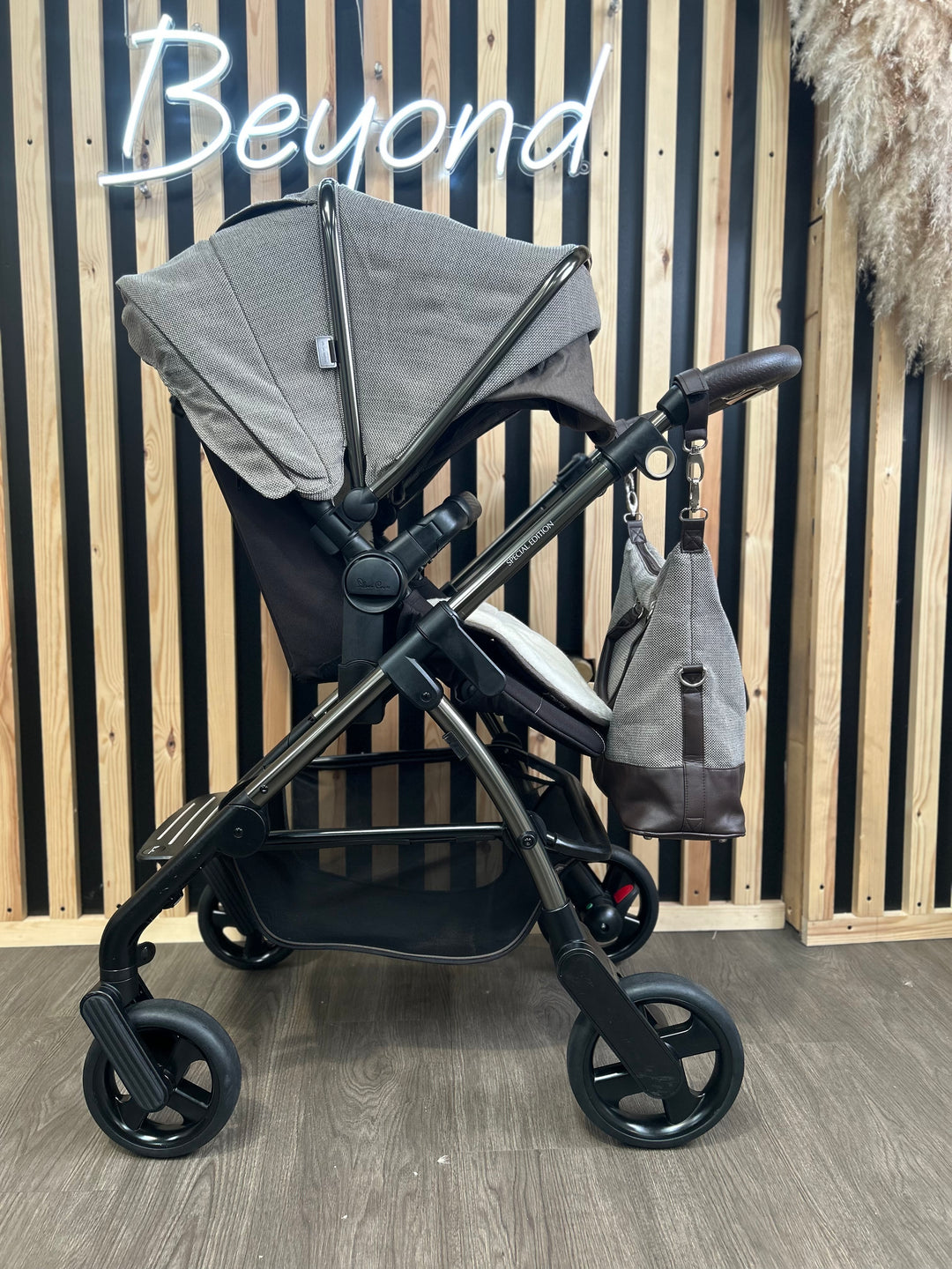 PRE LOVED Silver Cross Wayfarer Special Edition Pram + Pushchair - Expedition