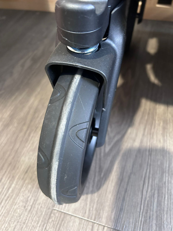 EX DISPLAY iCandy Orange4 - Glacier