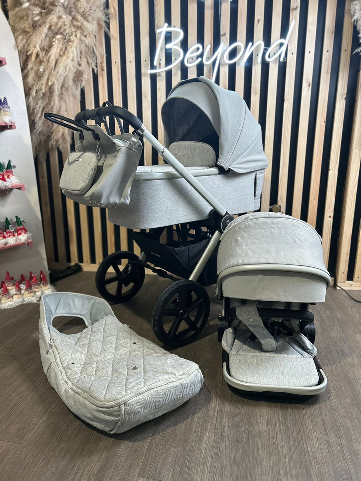 EX DISPLAY Venicci Tinum Upline Travel System - Moonstone