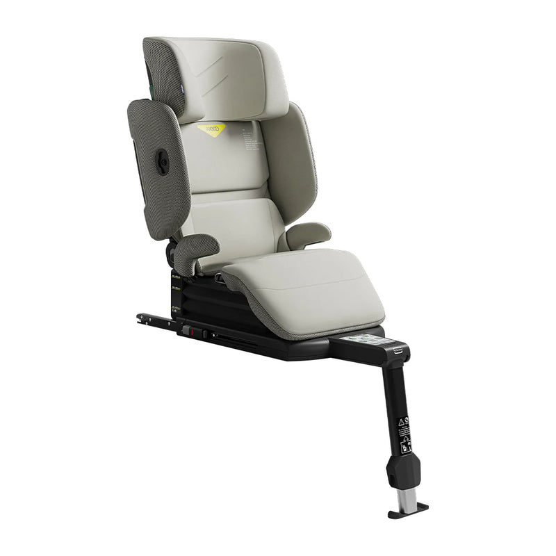 Axkid UP Car Seat - Beachgrass Beige + FREE FOOTREST WORTH £50!