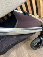 PRE LOVED Mamas & Papas Ocarro 3in1 Travel System - Biscuit