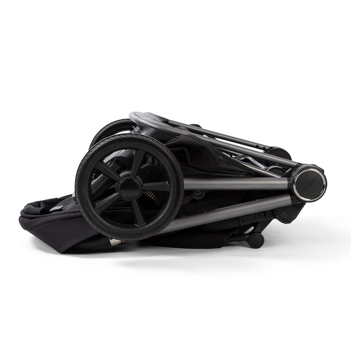 Redkite Push Me Cruise Complete Essentials Baby Bundle Inc Spin Base - Liquorice