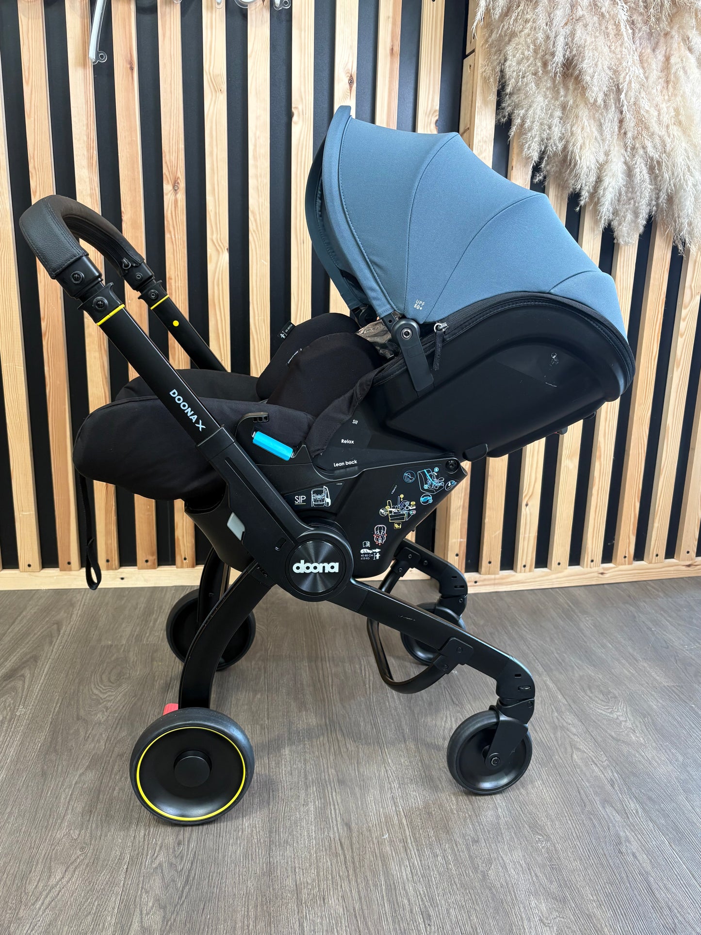 PRE LOVED Doona X Car Seat & Stroller w/ Rain Cover - Ocean Blue