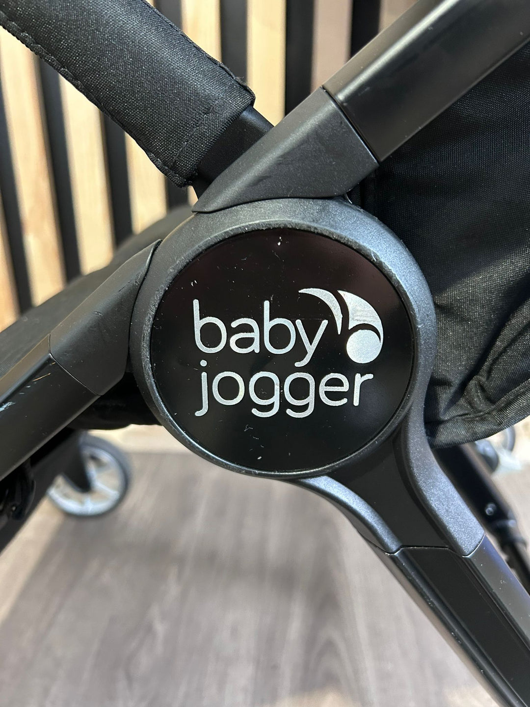 PRE LOVED Baby Jogger City Tour 2 Double Plus 2 x Carry Cot Bundle