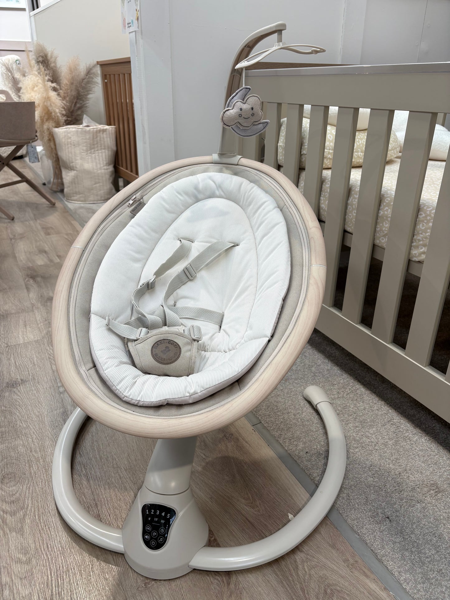 EX DISPLAY Maxi-Cosi Cassia Swing - Classic Beige