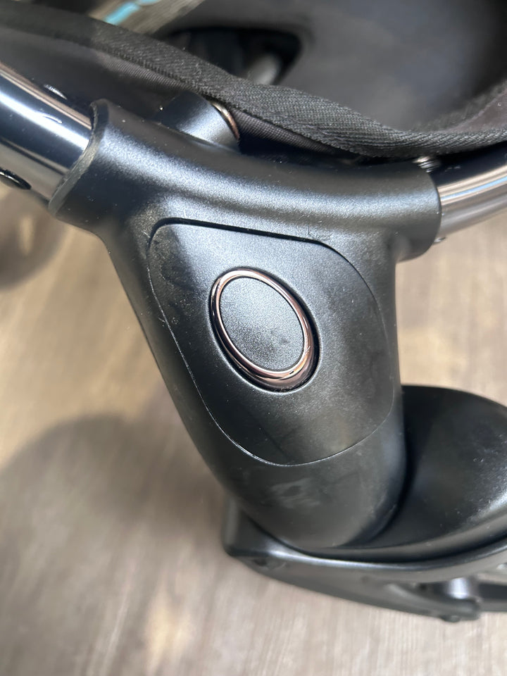 PRE LOVED egg3 Pushchair + Accessories Bundle - Celestial