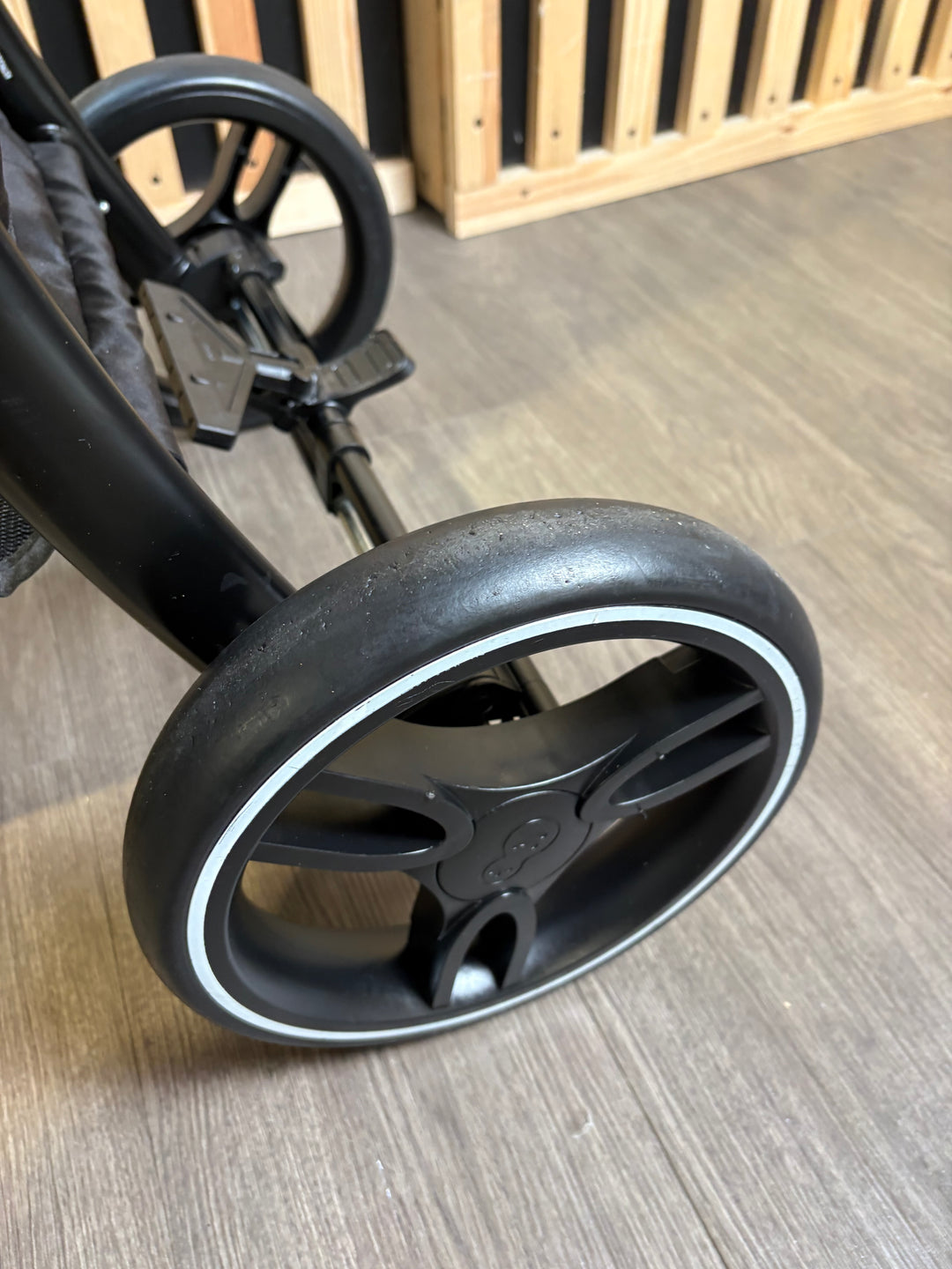 PRE LOVED Kinderkraft Trig2 Stroller - Grey