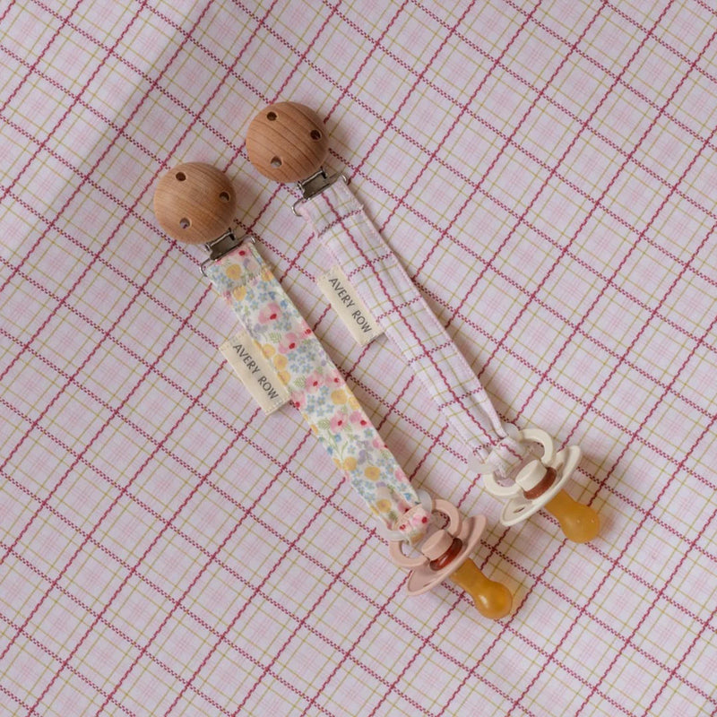 Avery Row Dummy Clip - Wildflower Garden
