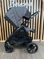 PRE LOVED Inglesina Aptica XT Travel System - Tiaga Green