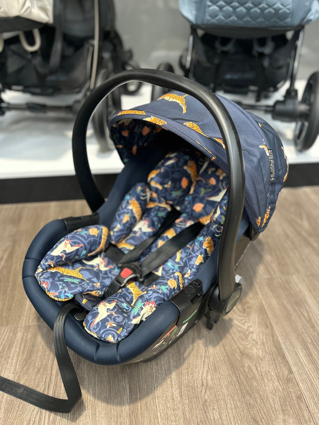 PRE LOVED Cosatto Wow Continental Travel System - On The Prowl
