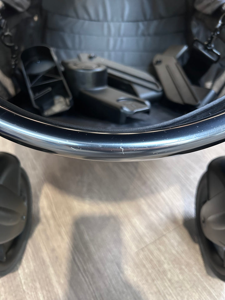 PRE LOVED iCandy Peach 6 Travel System - Navy Twill