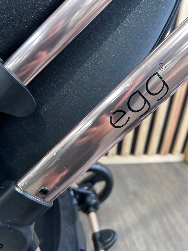 PRE LOVED egg Pushchair + Footmuff - Diamond Black