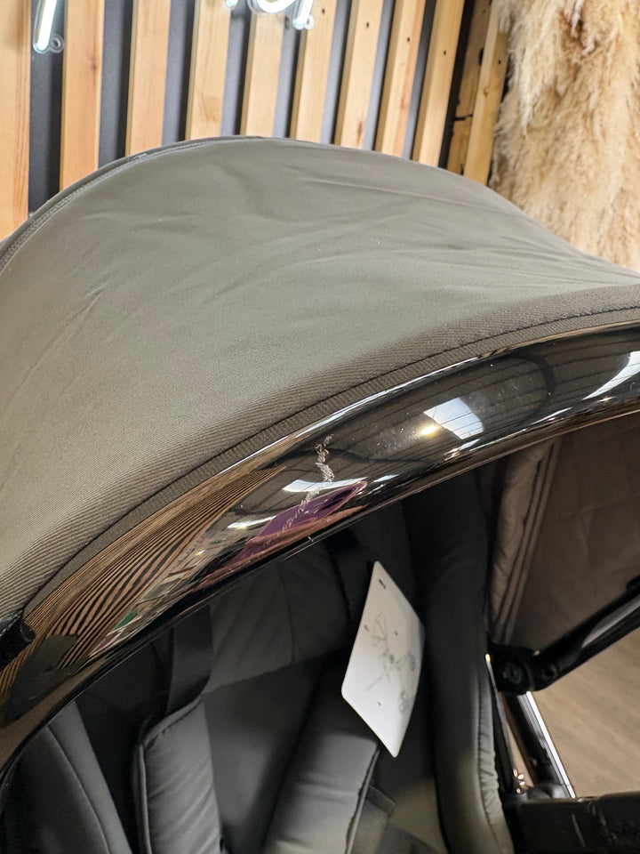 EX DISPLAY Venicci Tinum Upline 2-in-1 Travel System - SE Lava