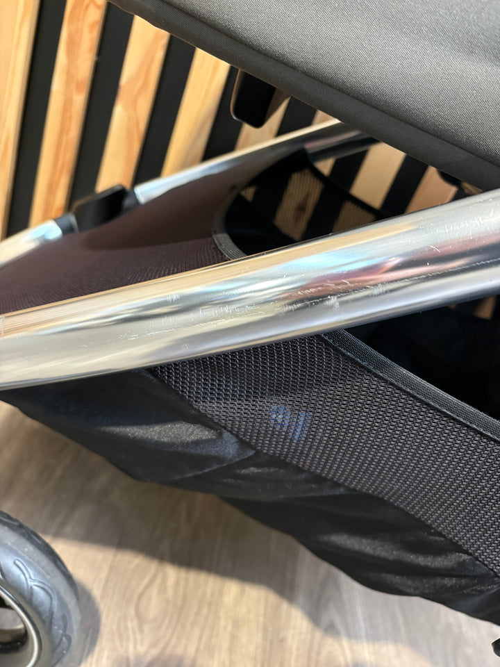 PRE LOVED Mamas & Papas Ocarro Travel System - Heritage