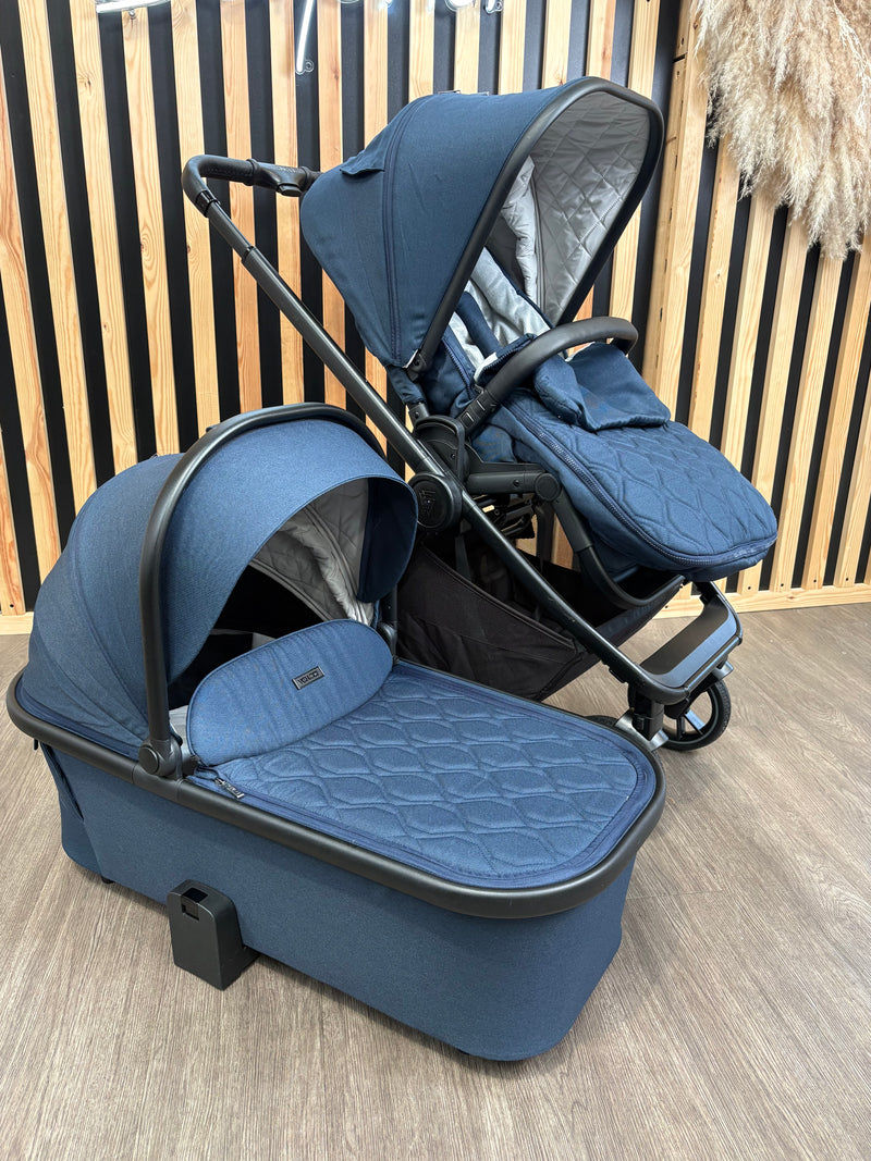 PRE LOVED Venicci Tinum Edge 2-in-1 Travel System - Ocean