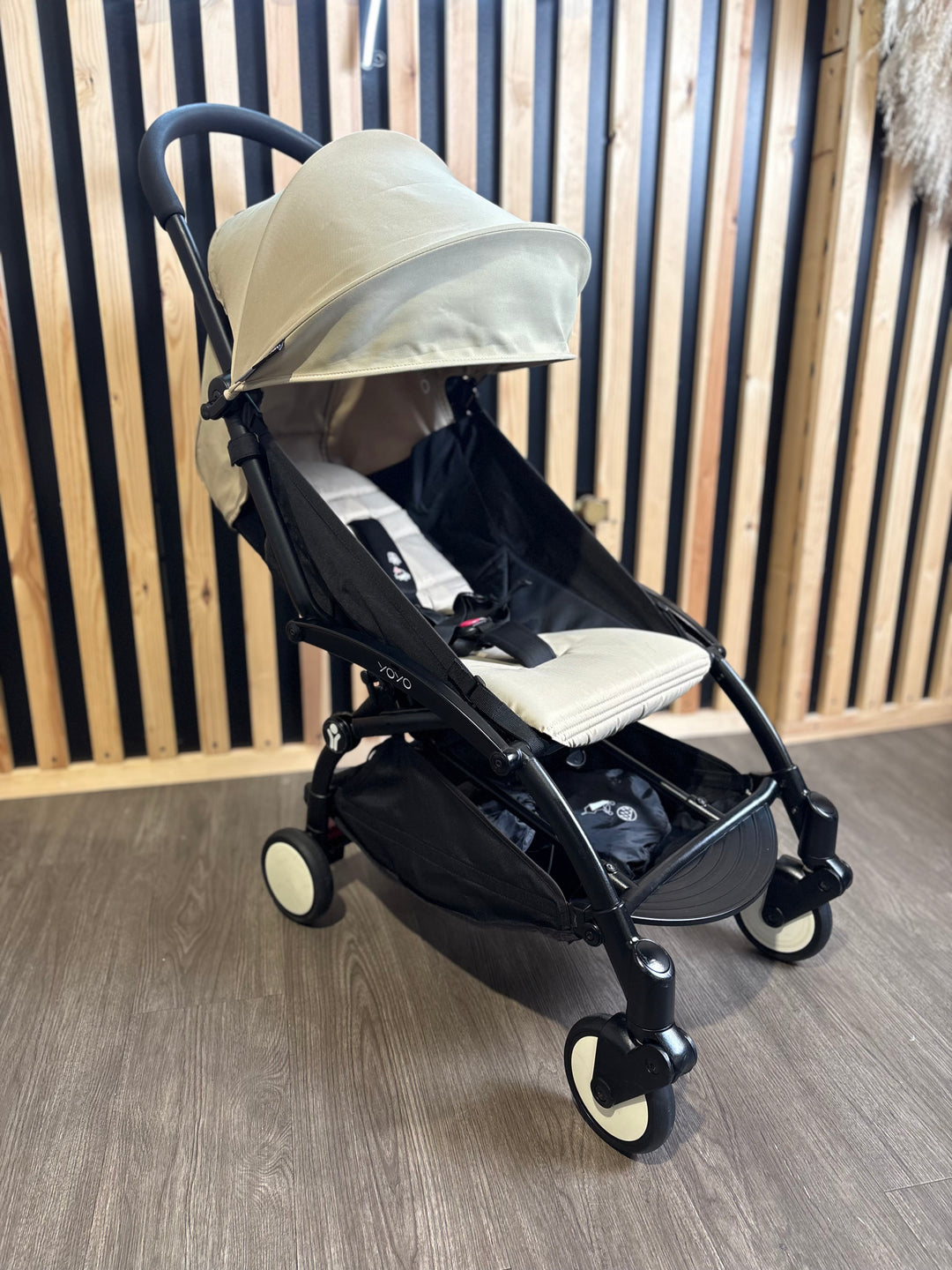 PRE LOVED Babyzen Yo-yo Travel System - Beige